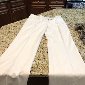 Bebe size 8 cream dress pants